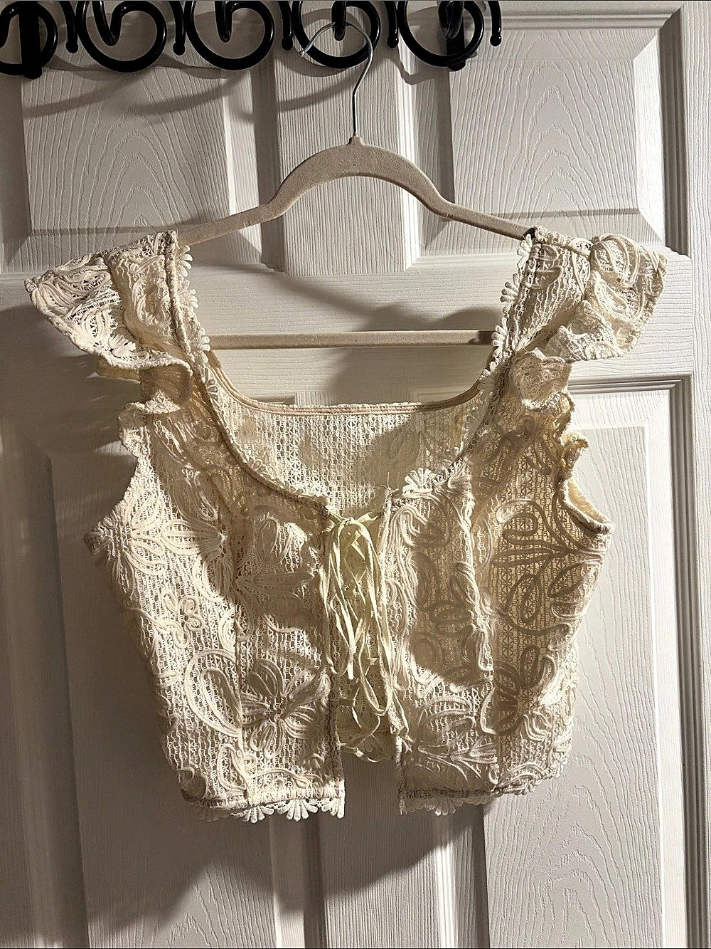 Cream Paisley Lace Crop Top Like New